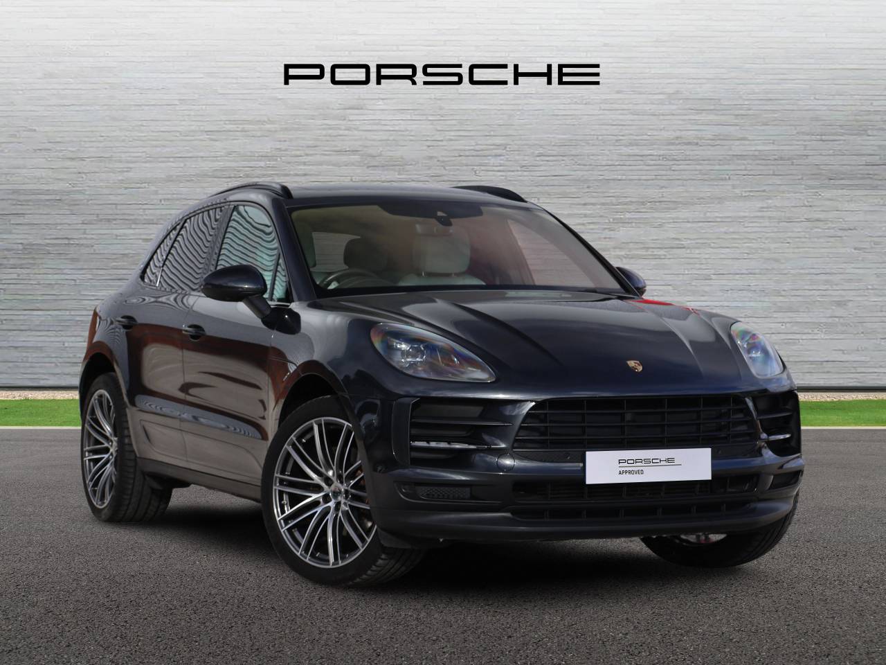 Main listing image - Porsche Macan