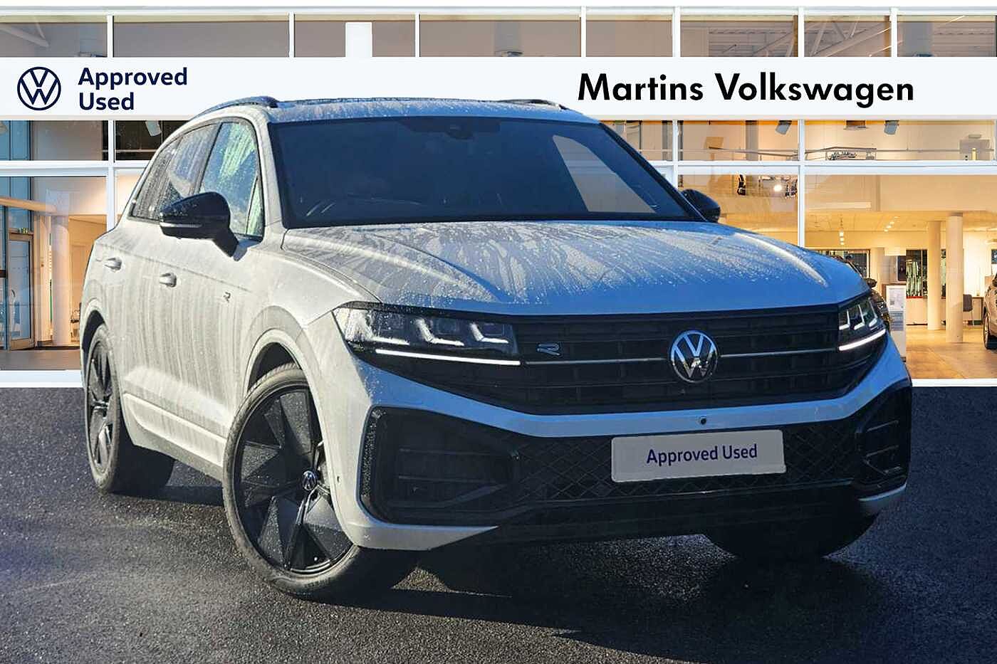 Main listing image - Volkswagen Touareg