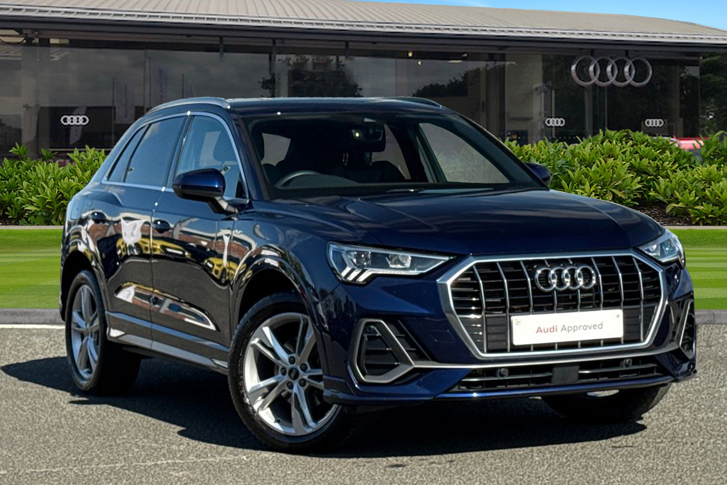 Main listing image - Audi Q3