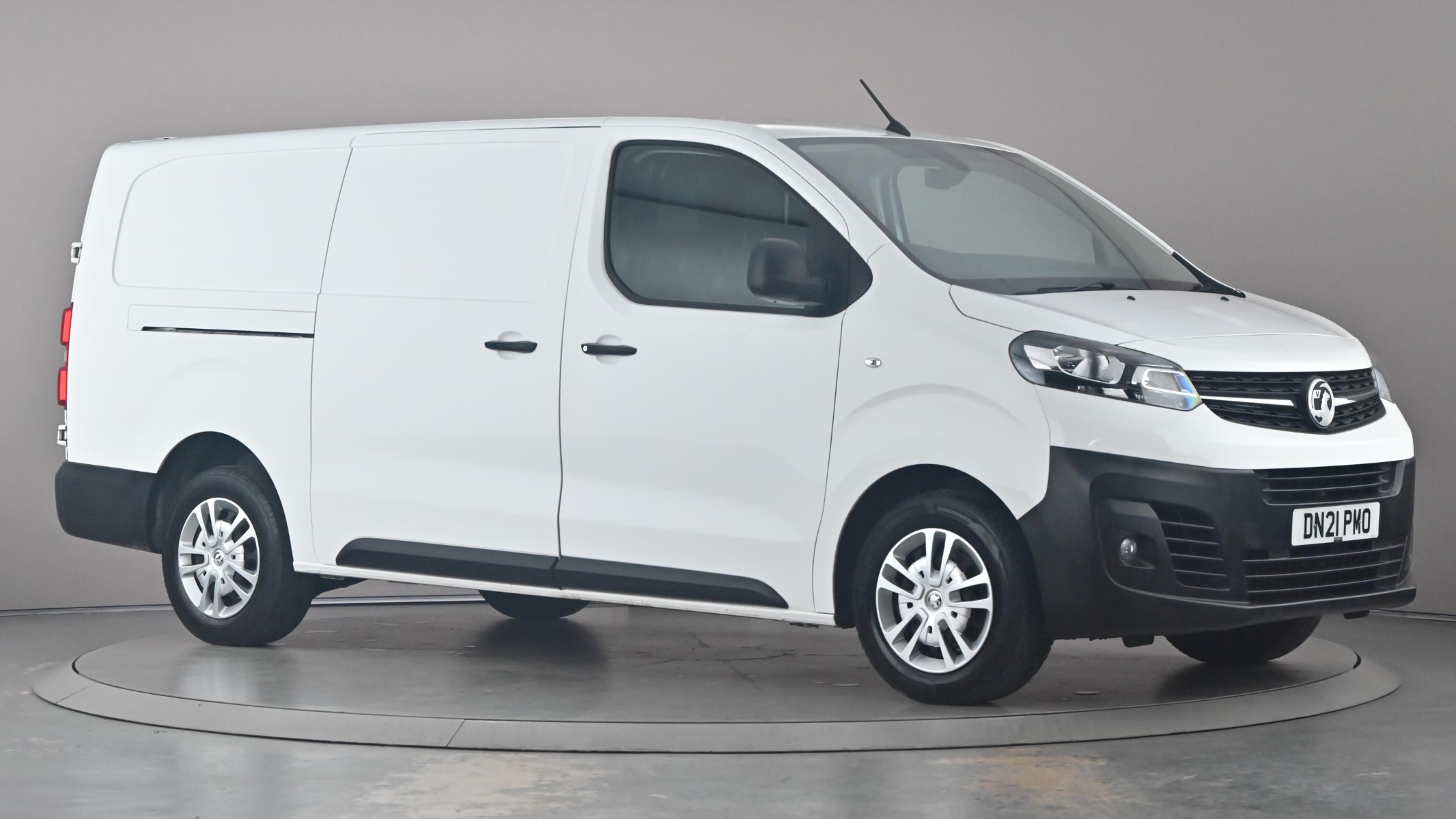 Main listing image - Vauxhall Vivaro