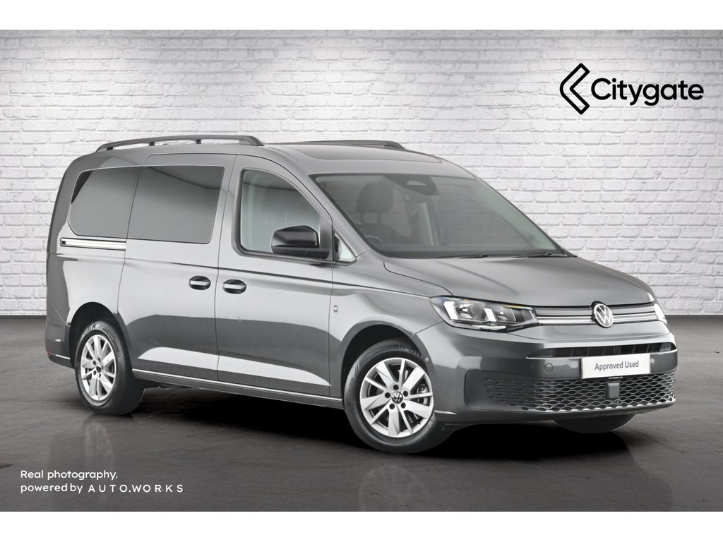 Main listing image - Volkswagen Caddy Maxi