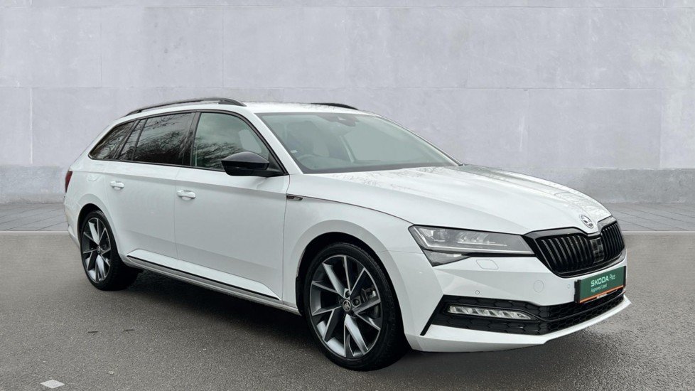 Main listing image - Skoda Superb Estate