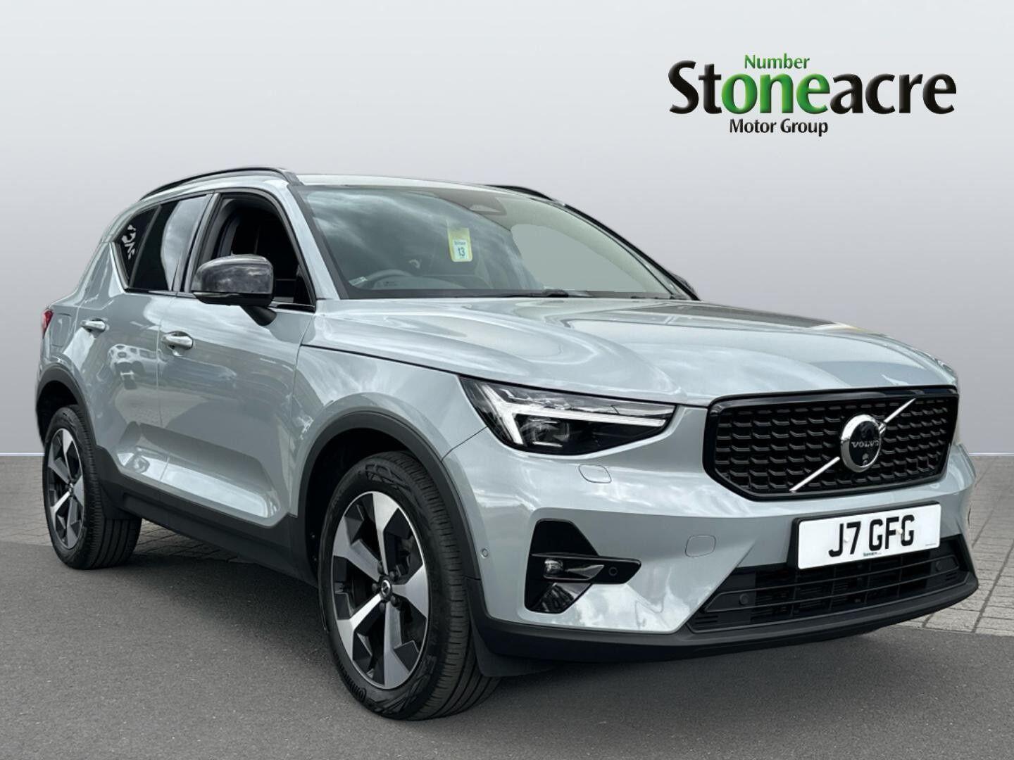 Main listing image - Volvo XC40