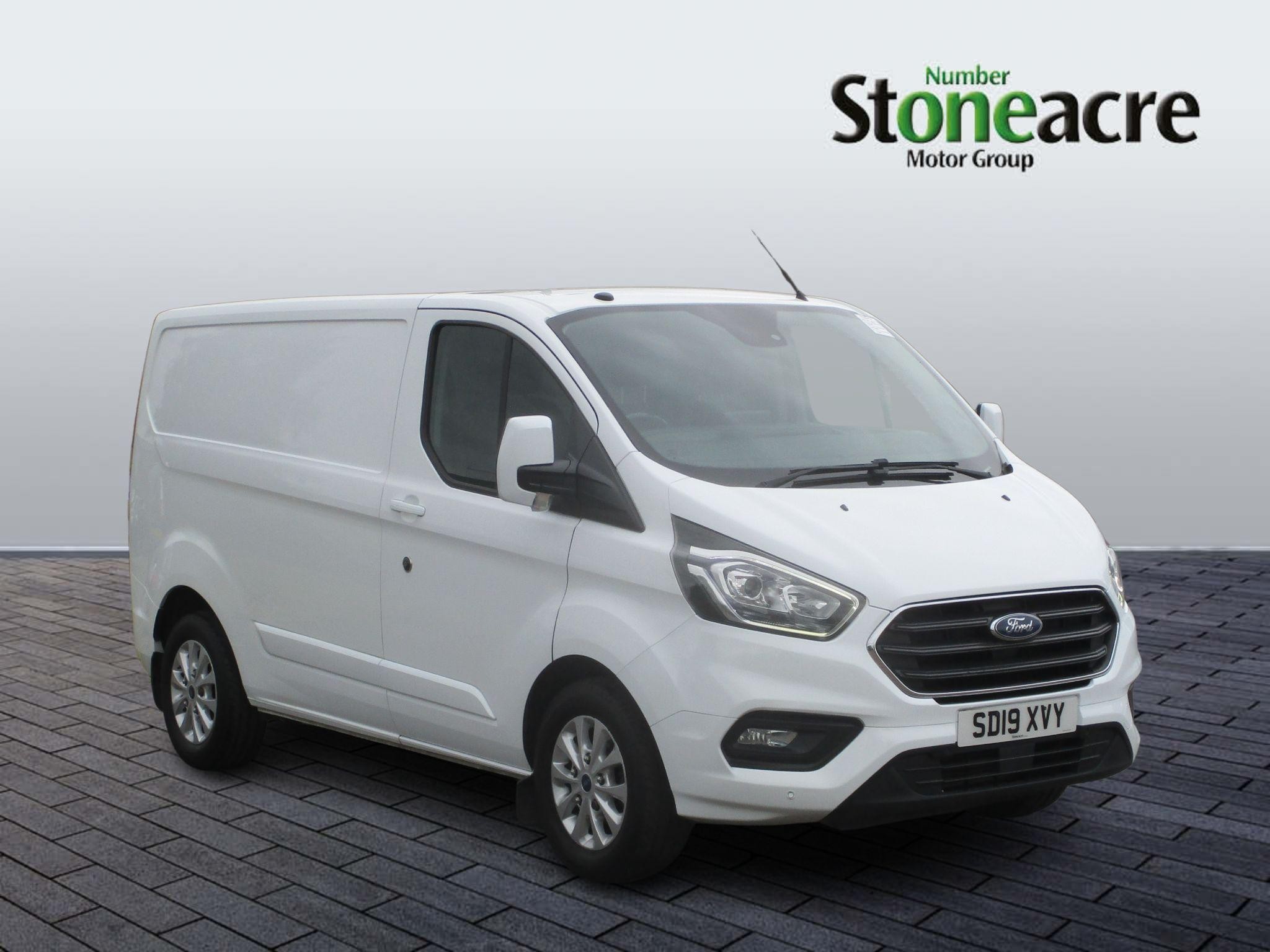 Main listing image - Ford Transit Custom
