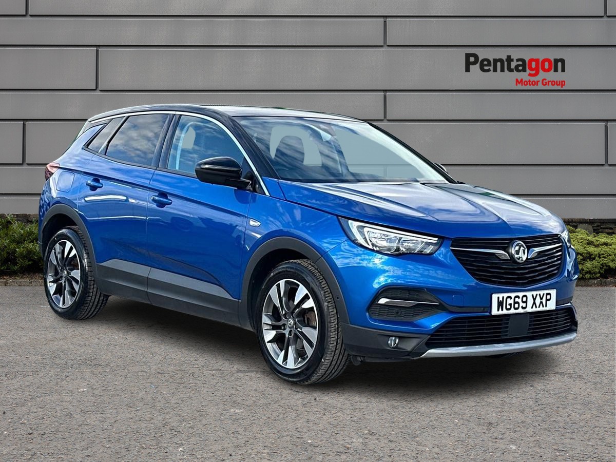 Main listing image - Vauxhall Grandland X