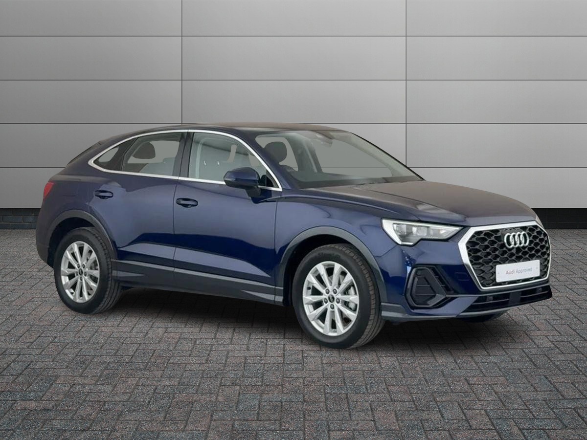Main listing image - Audi Q3