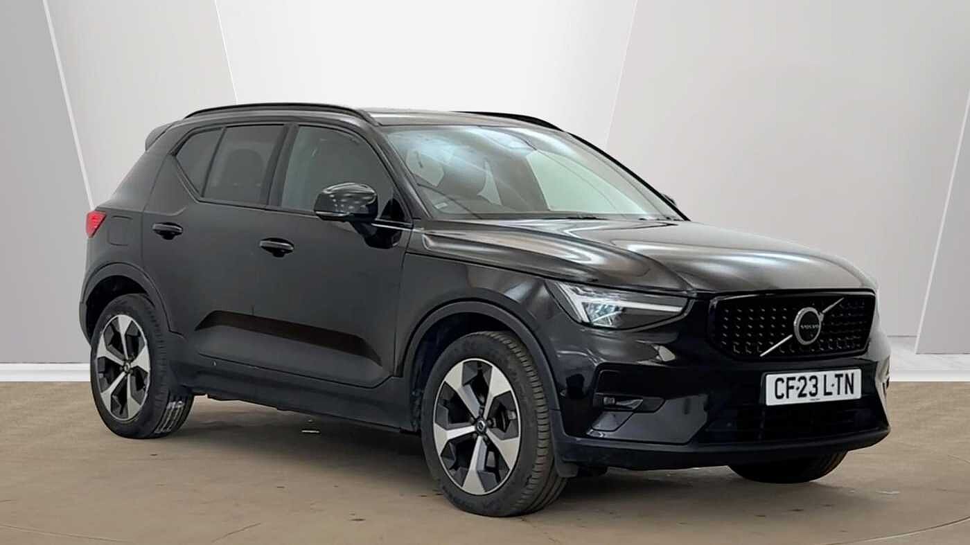 Main listing image - Volvo XC40