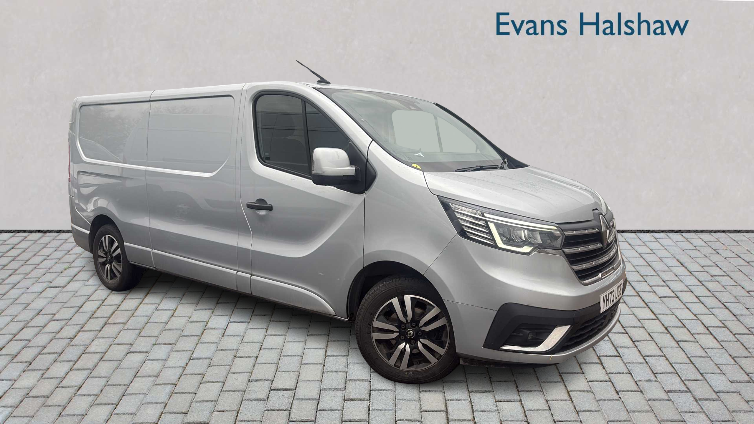 Main listing image - Renault Trafic