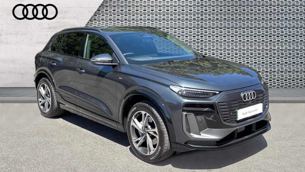 Main listing image - Audi Q6 e-tron