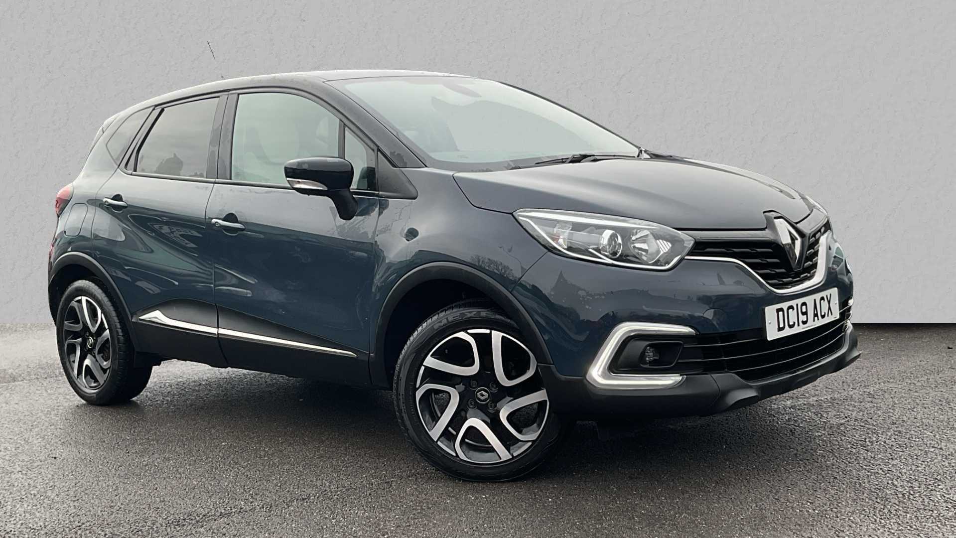 Main listing image - Renault Captur