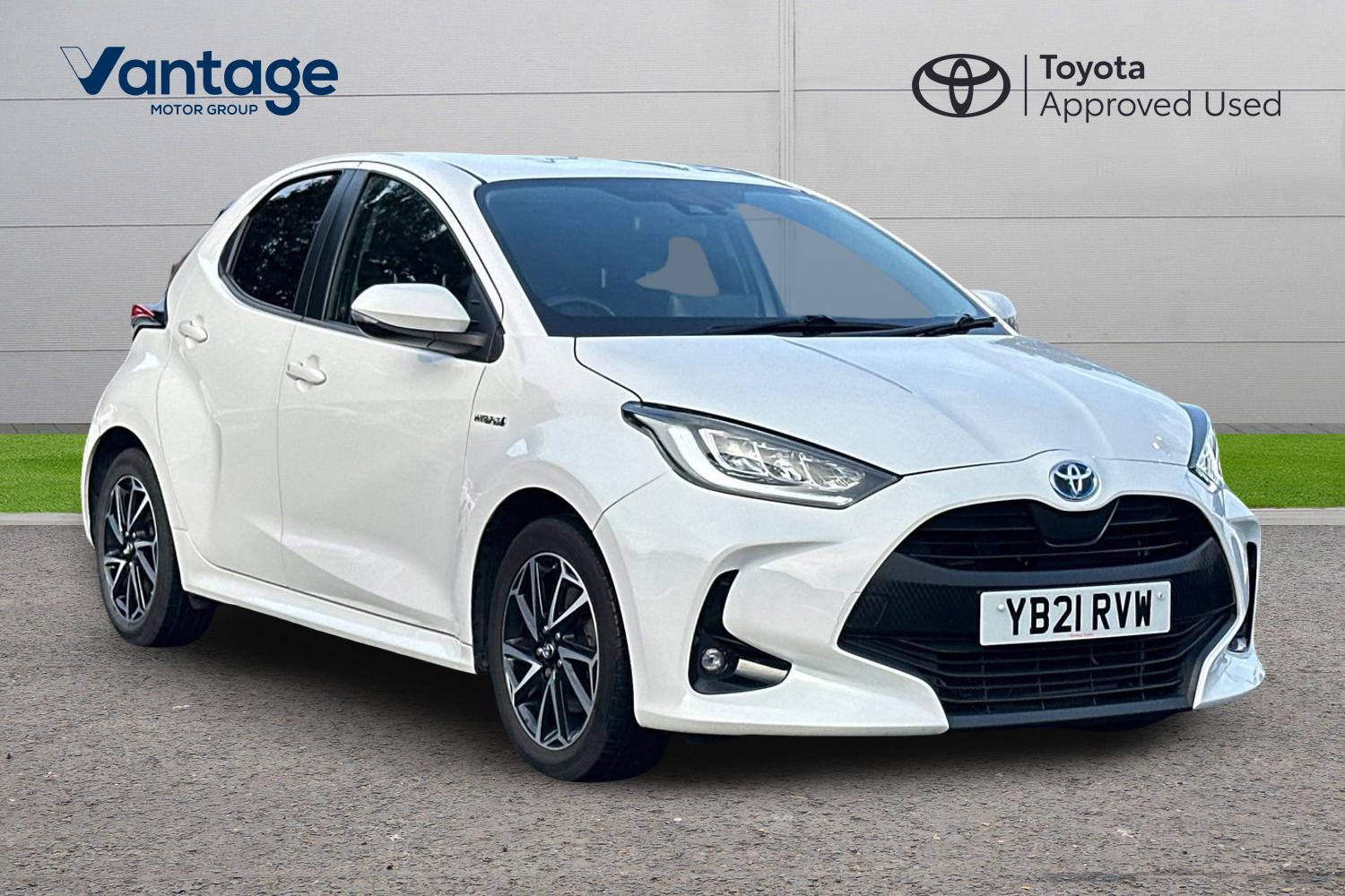 Main listing image - Toyota Yaris