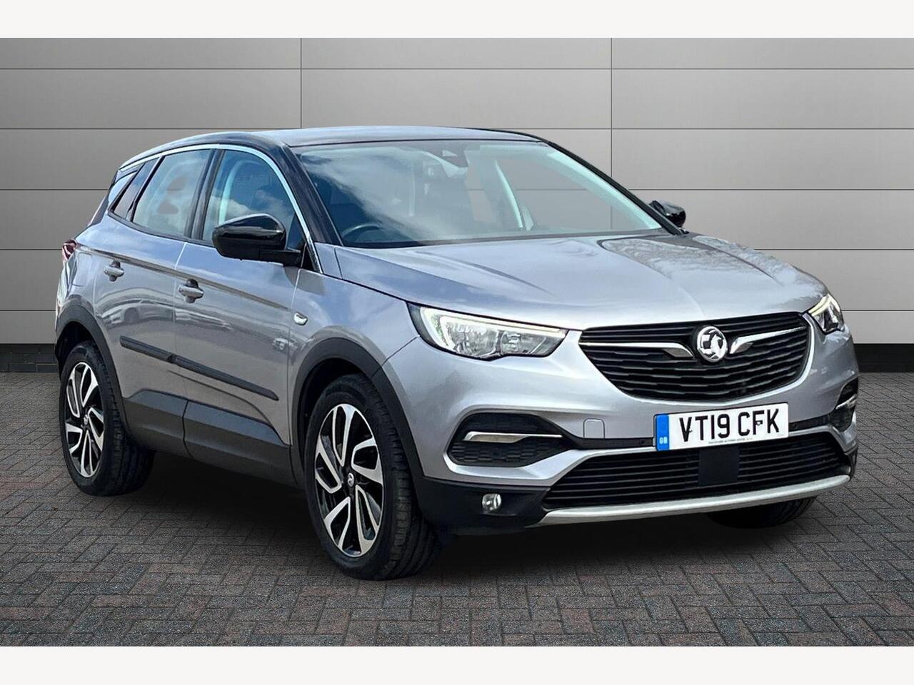 Main listing image - Vauxhall Grandland X