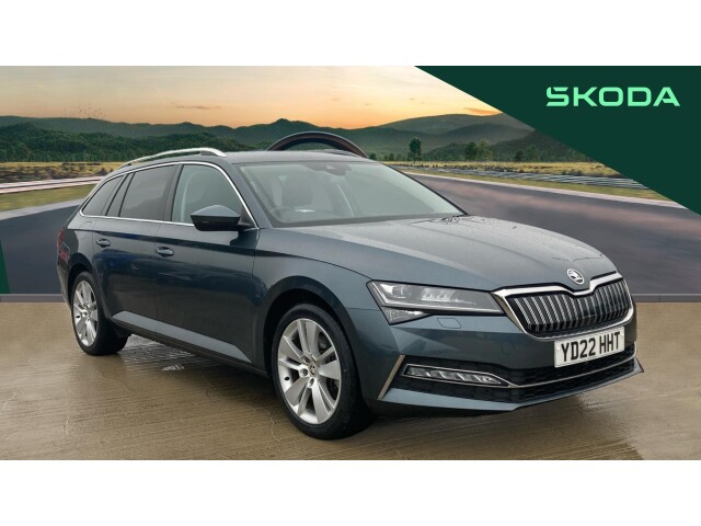 Main listing image - Skoda Superb Estate