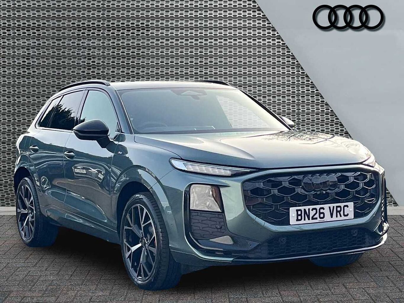 Main listing image - Audi Q3