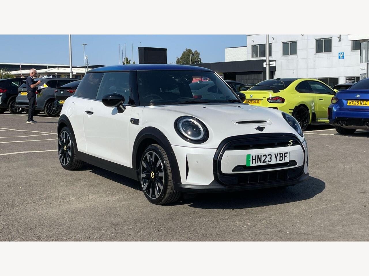 Main listing image - MINI Hatchback