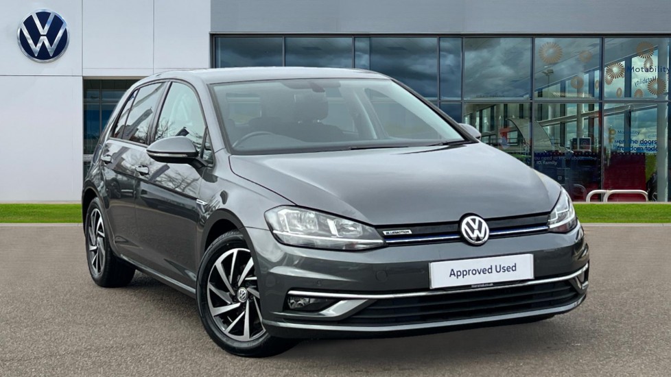 Main listing image - Volkswagen Golf