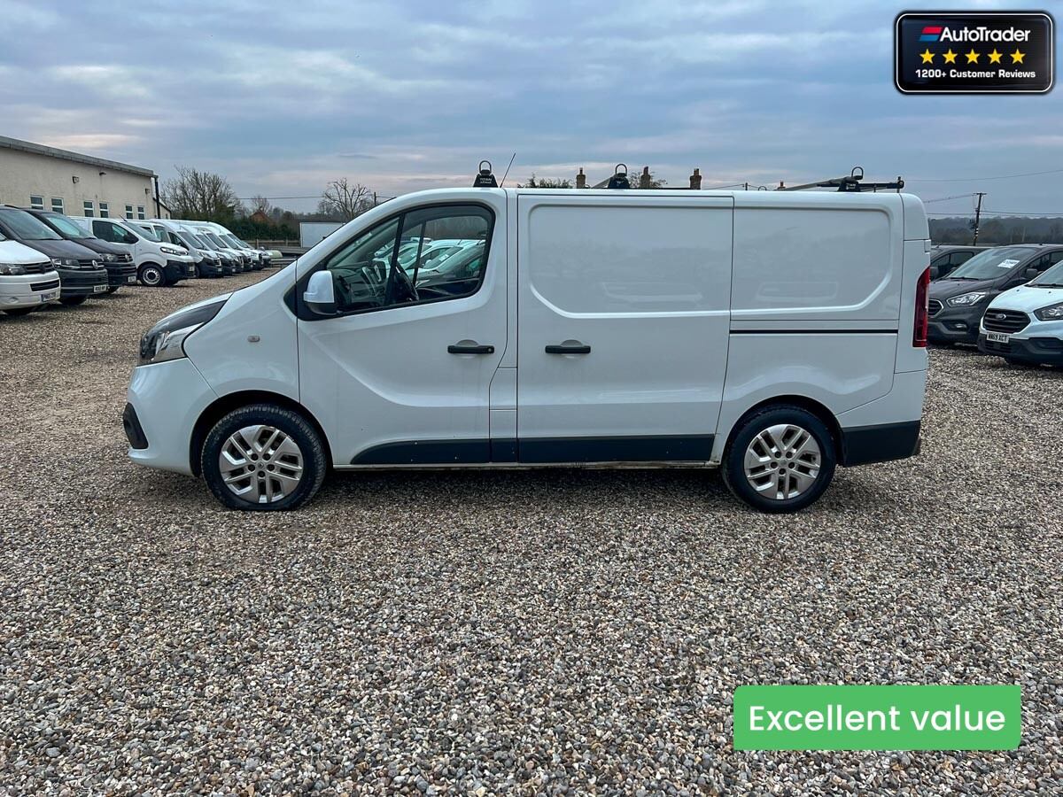 Main listing image - Renault Trafic