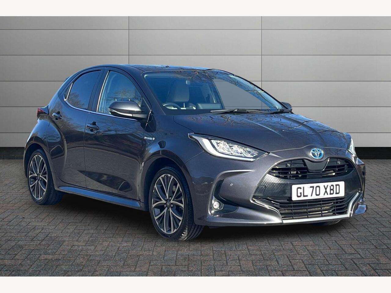 Main listing image - Toyota Yaris