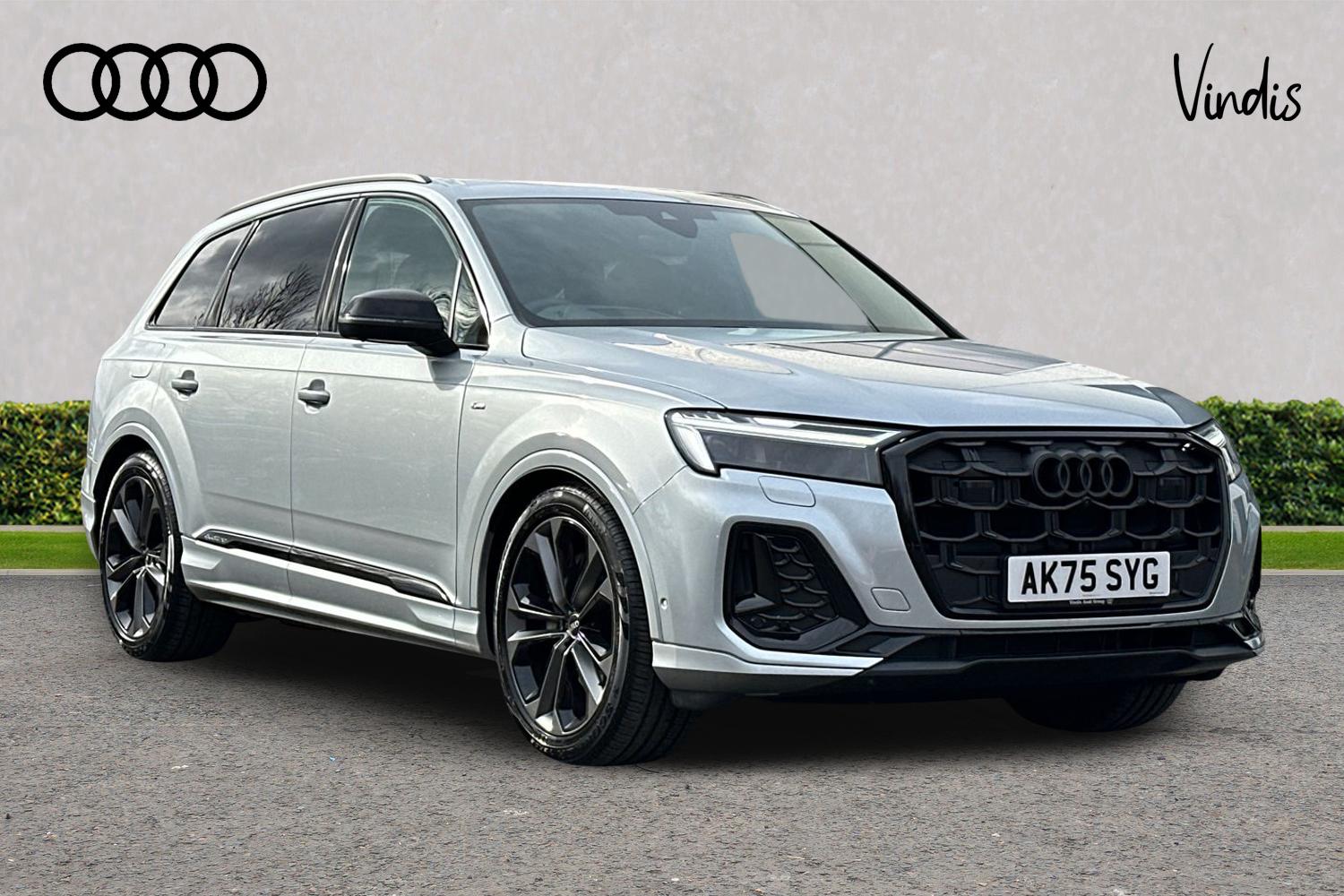 Main listing image - Audi Q7