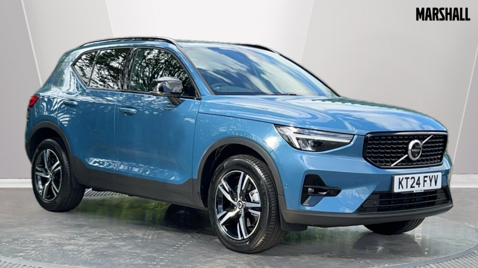 Main listing image - Volvo XC40