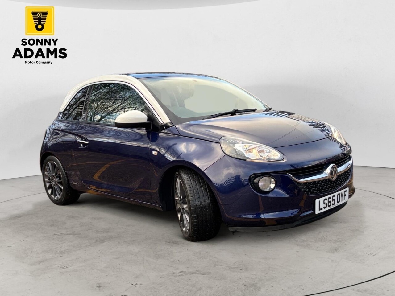 Main listing image - Vauxhall Adam