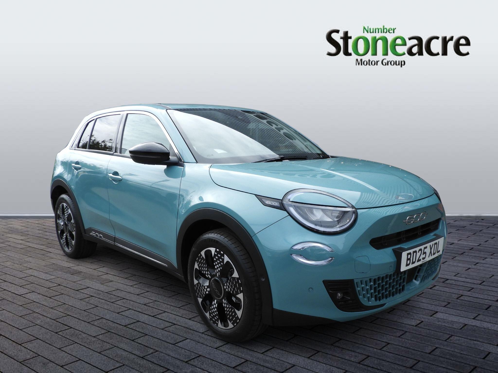 Main listing image - Fiat 600 Electric