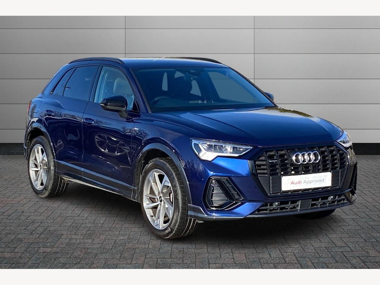 Main listing image - Audi Q3