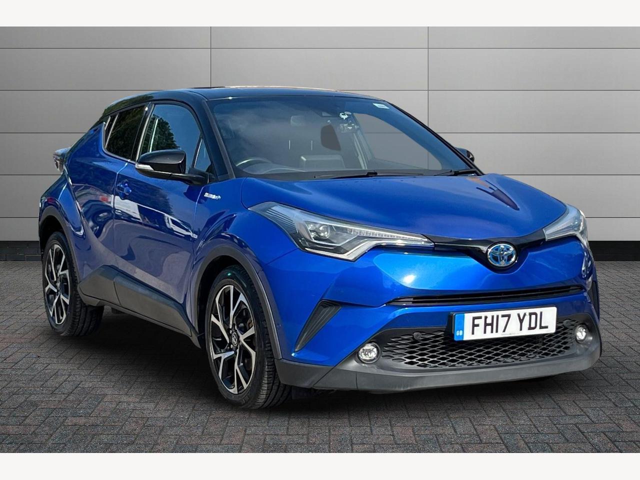 Main listing image - Toyota C-HR
