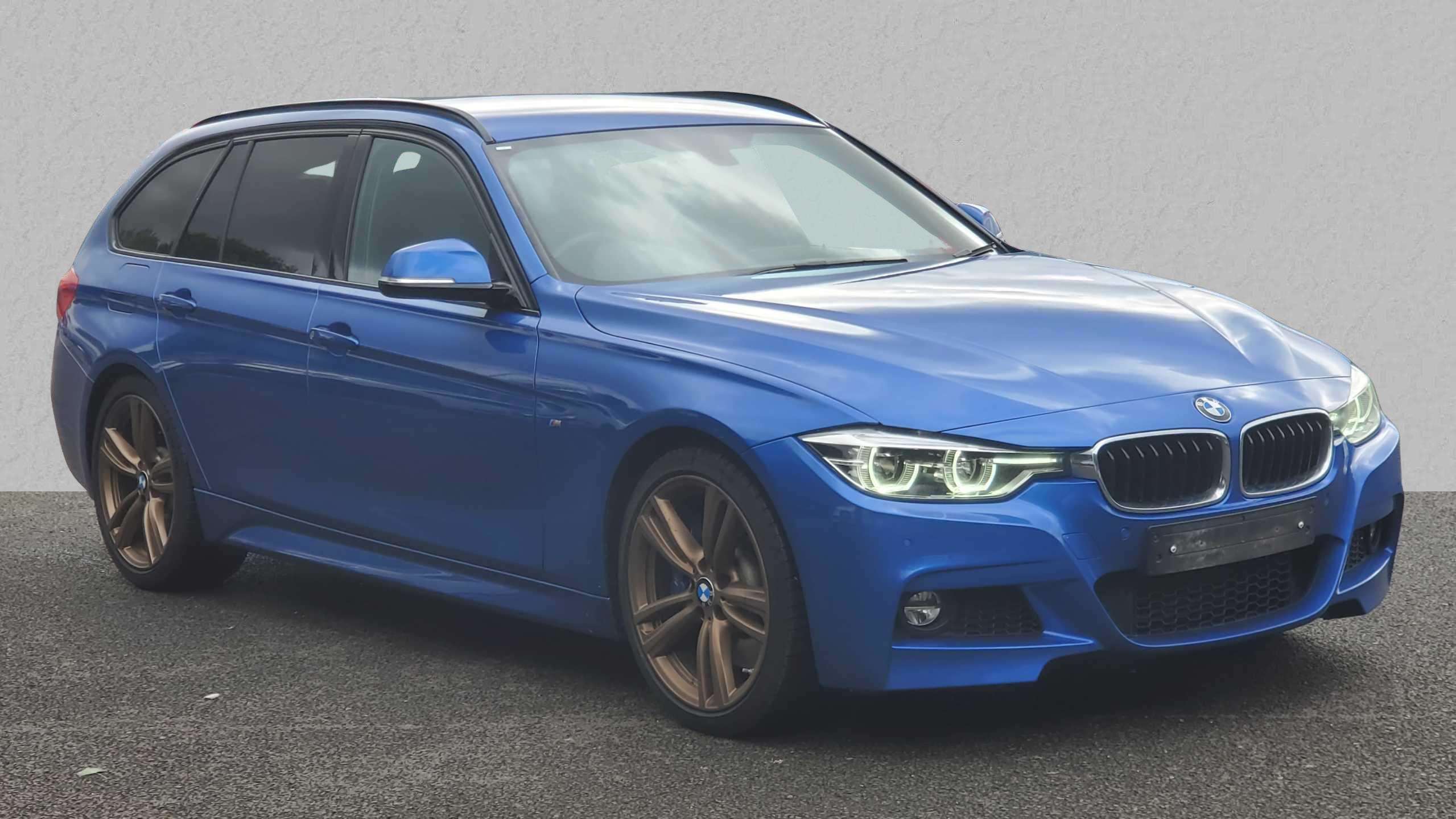 Main listing image - BMW 3 Series Touring