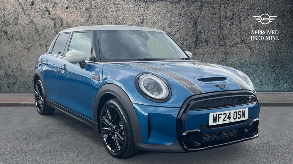 Main listing image - MINI Hatchback