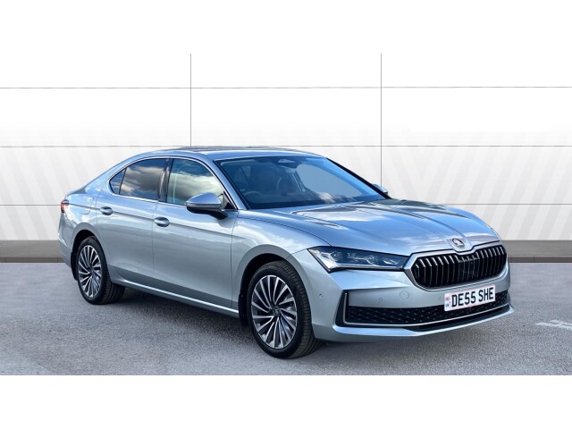 Main listing image - Skoda Superb