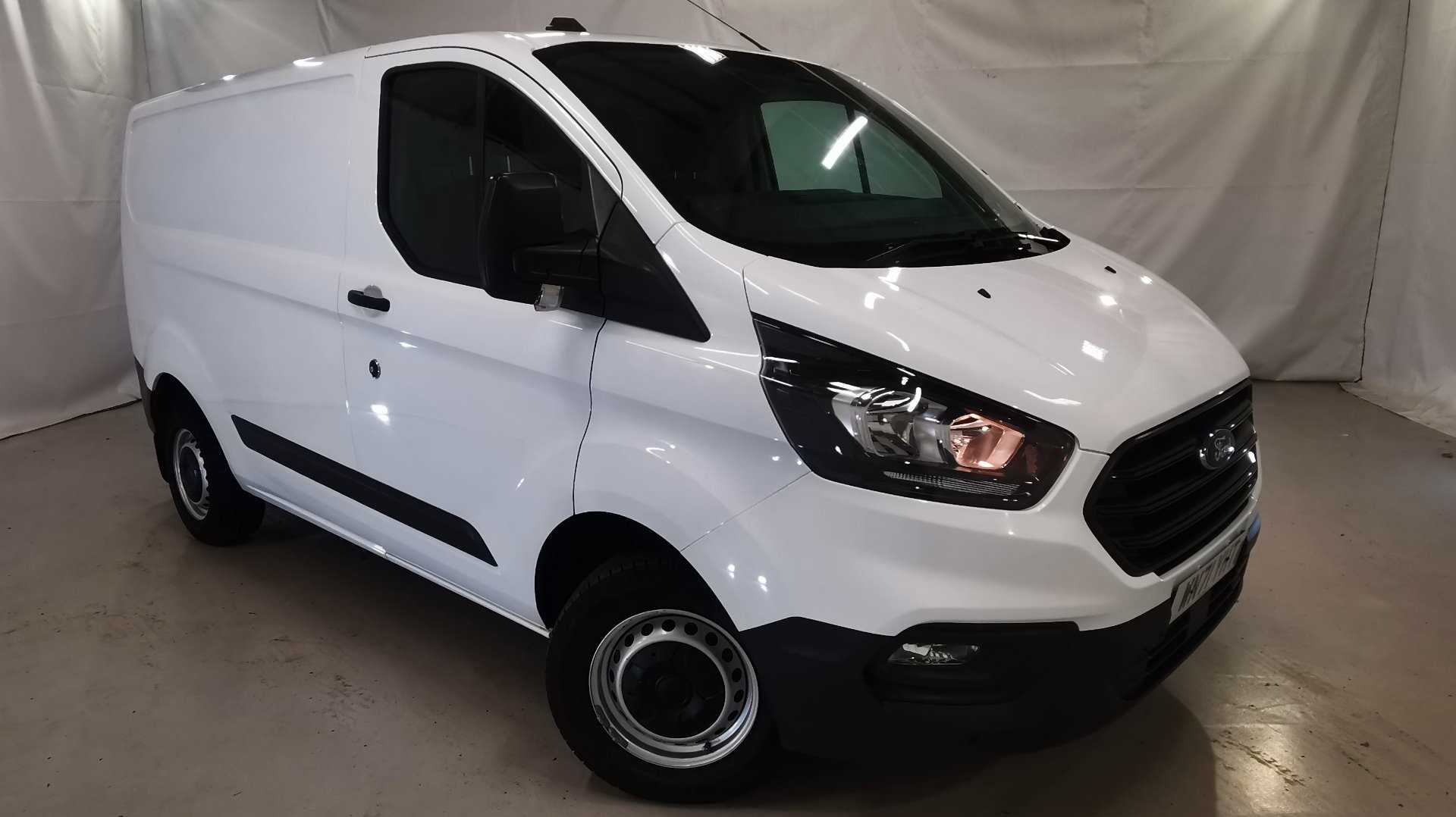 Main listing image - Ford Transit Custom