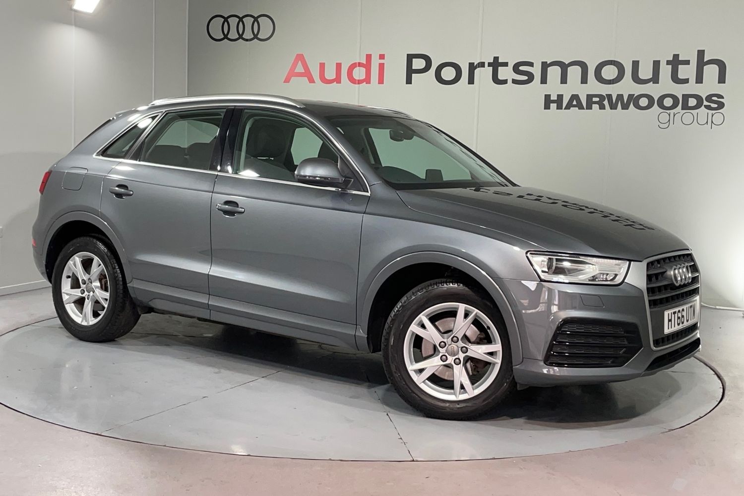 Main listing image - Audi Q3