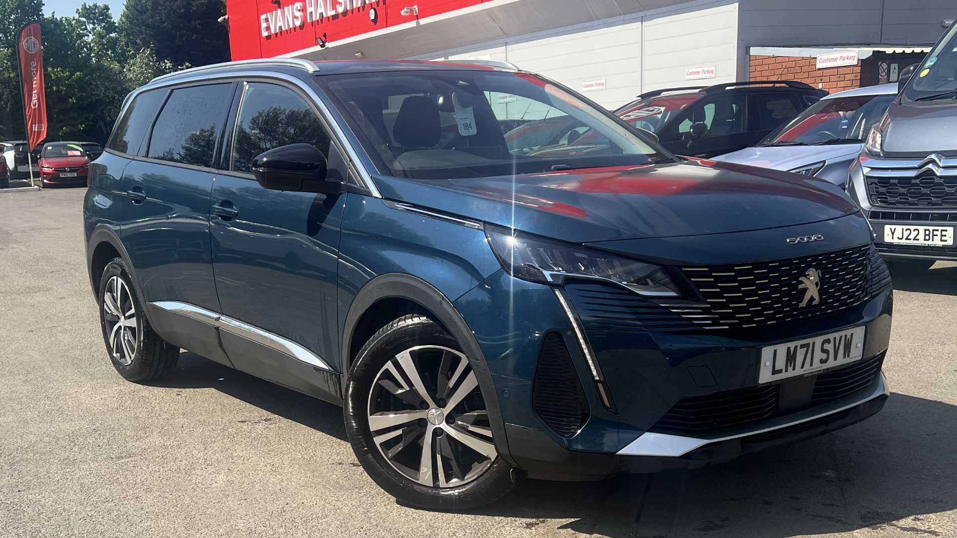 Main listing image - Peugeot 5008