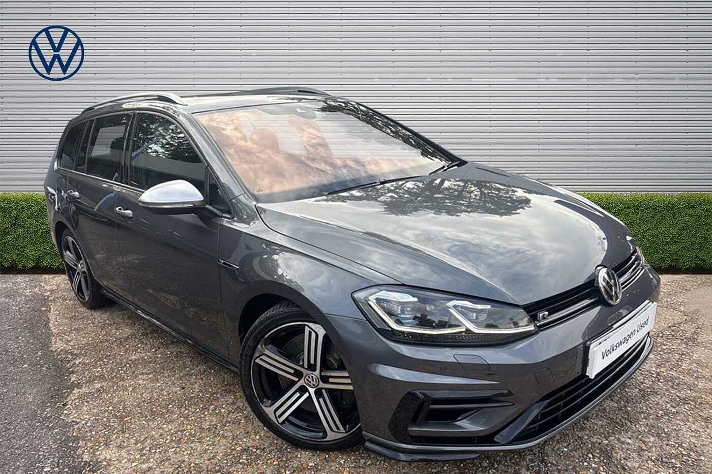 Main listing image - Volkswagen Golf