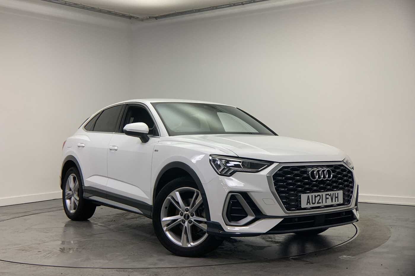 Main listing image - Audi Q3