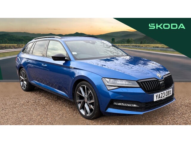 Main listing image - Skoda Superb Estate