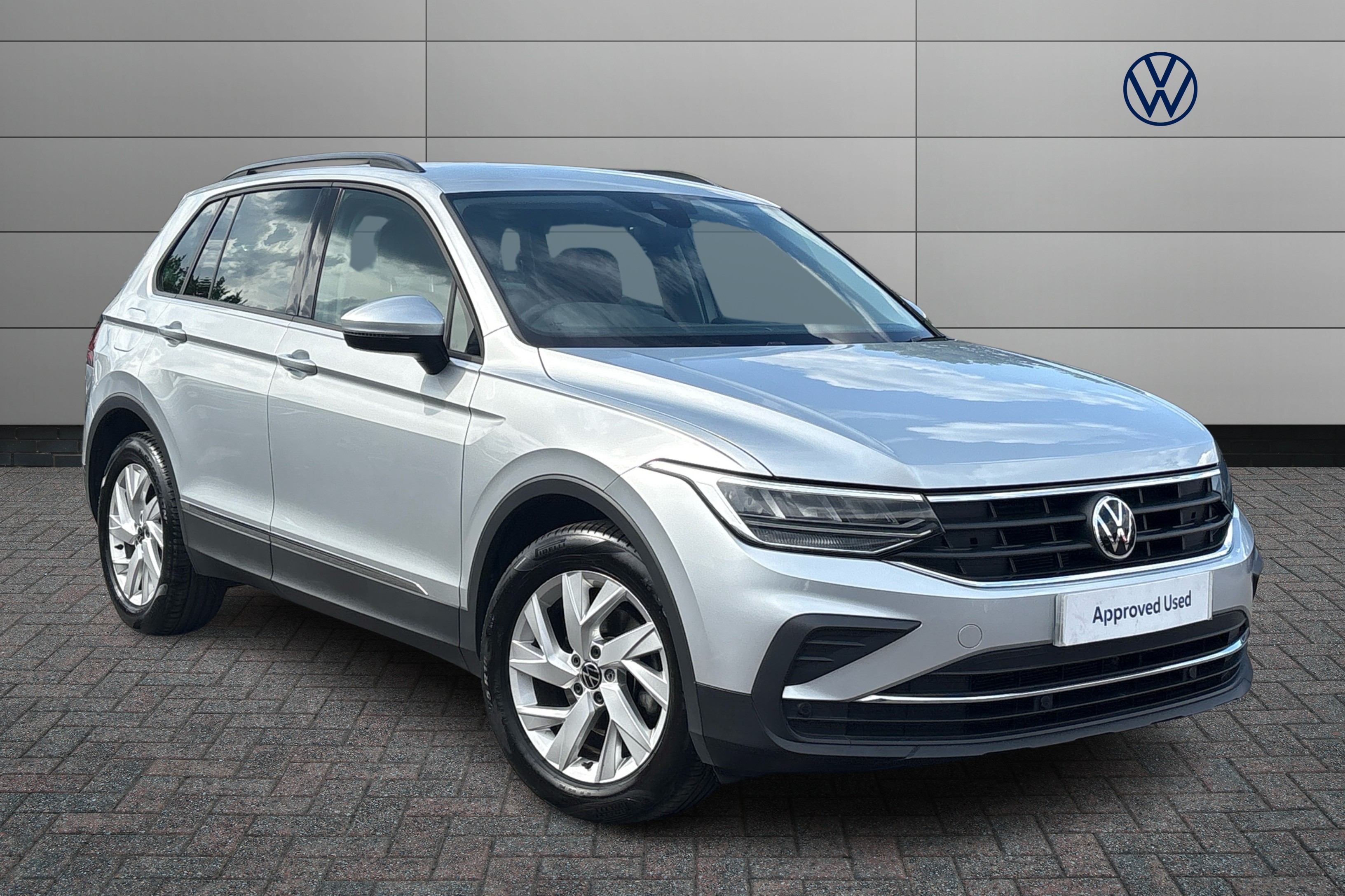 Main listing image - Volkswagen Tiguan