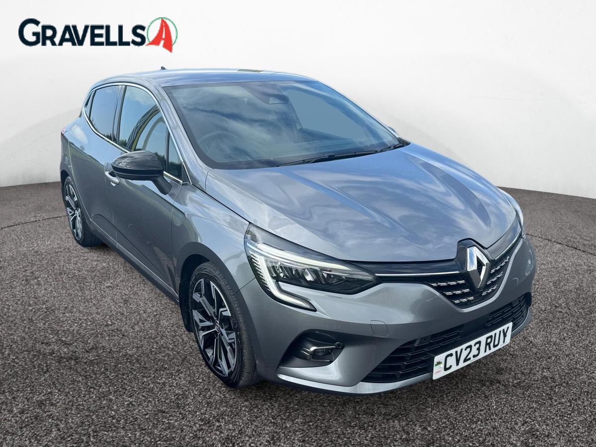 Main listing image - Renault Clio