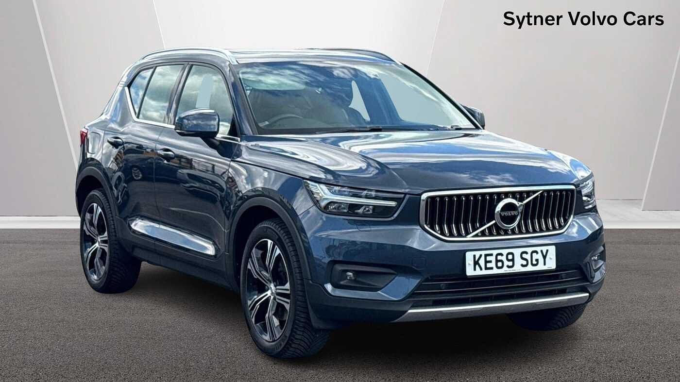 Main listing image - Volvo XC40