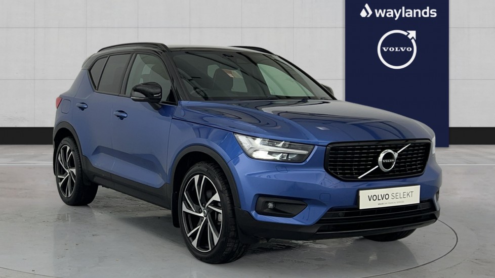 Main listing image - Volvo XC40