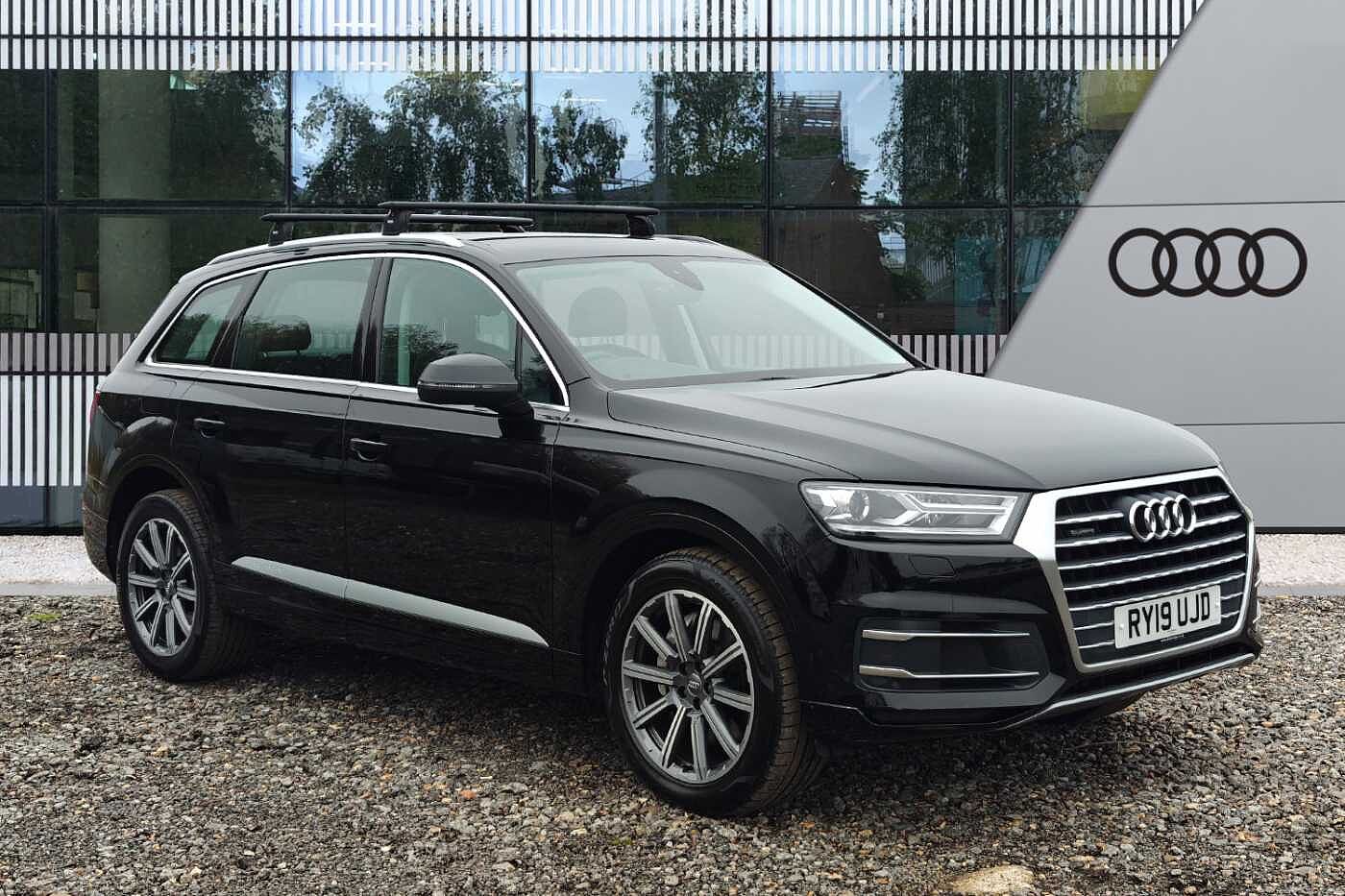 Main listing image - Audi Q7