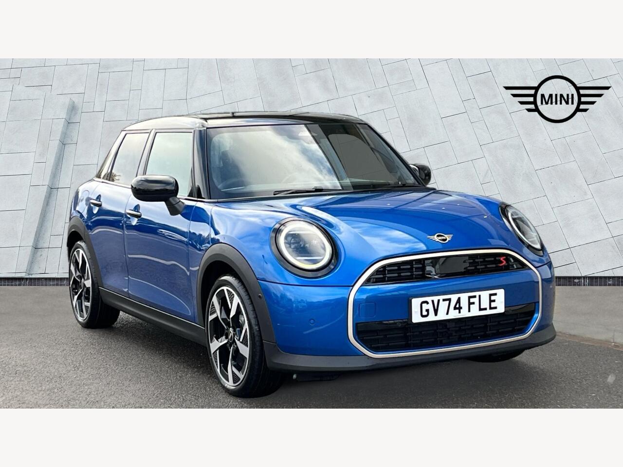 Main listing image - MINI Hatchback 5dr