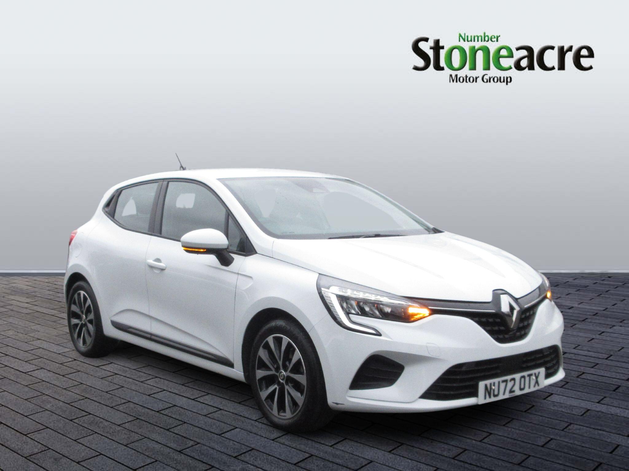 Main listing image - Renault Clio
