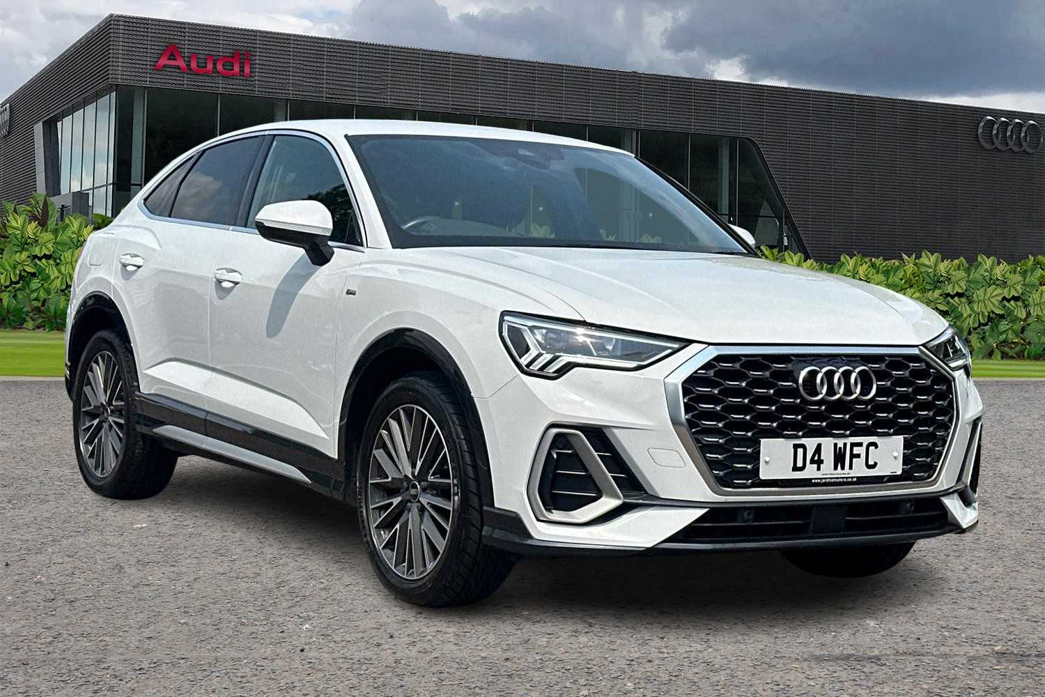 Main listing image - Audi Q3