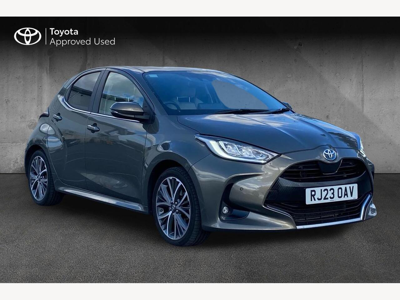 Main listing image - Toyota Yaris