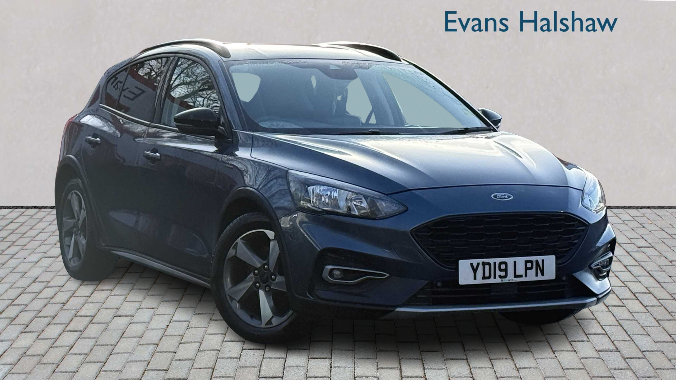 Main listing image - Ford Focus Active