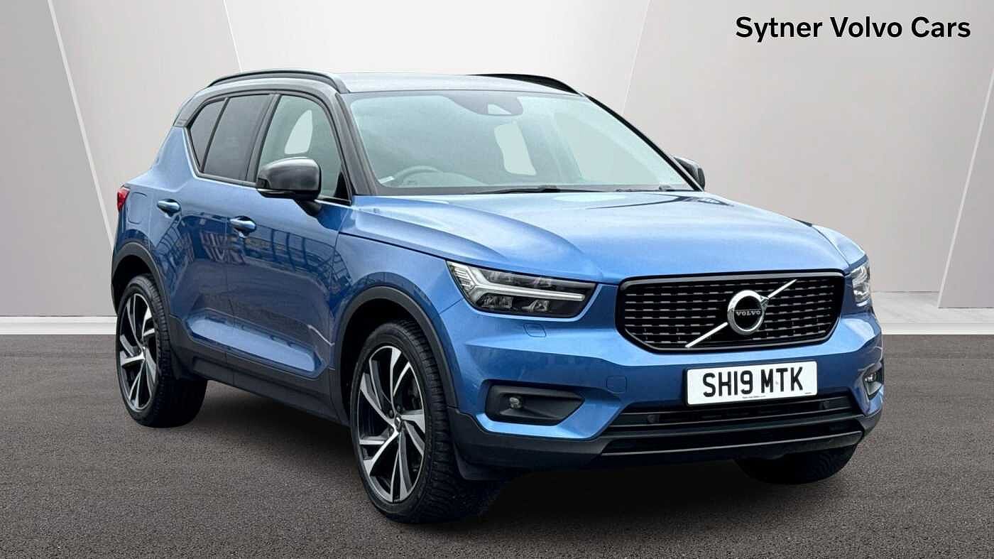 Main listing image - Volvo XC40