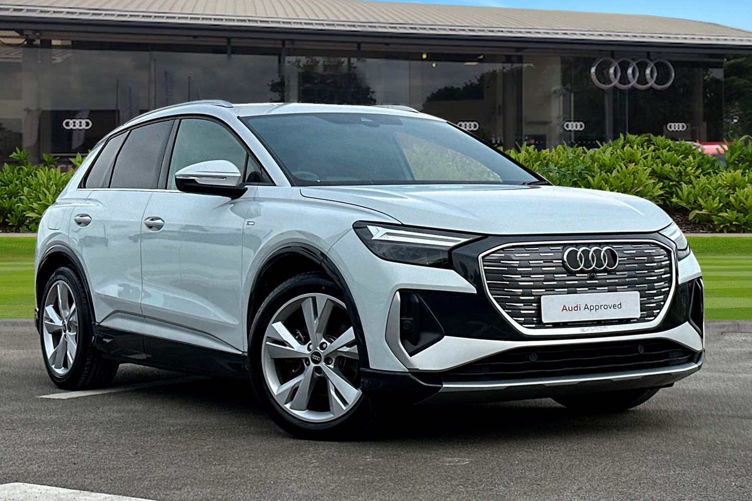 Main listing image - Audi Q4