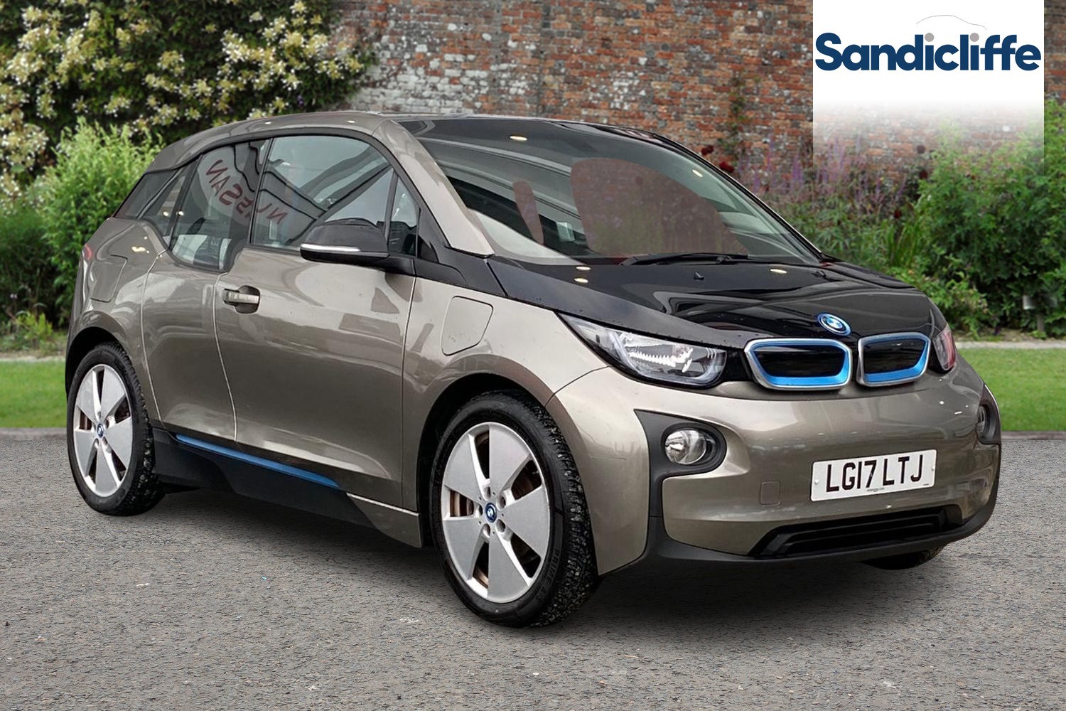 Main listing image - BMW i3